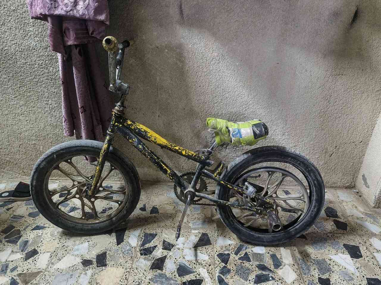 بايسكل جبير عوزة بس جوب سعر ٢٥  مو شراي لا تراسل


**إذا كنت صاحب هذا الإعلان وتريد حذفه لأي سبب، رجاءا أرسل رسالة إلى الدعم الفني**