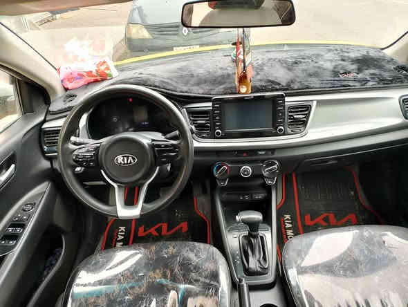 السلام عليكم
كيا ريو 🚕 
موديل 2020👋
وارد امريكي 🇺🇲 
رقم بغداد أوربي 👋 هوه شرعيها البيعك 👋 
سنويه وهزه جديده 🙋 هيئه وغرامة صفر 🚦 
كاربون بانزين ⛽ 
محرك وكير شرط 👋 
مواصفات نص فول 🙋 
طخم تاير طخم امامي خلفي جديد 👋 
📢ظررها جاملغ امامي اليمين والباقي شرط وكدام العين 
🛑#السعر 122$💸 وبيها مجال 
#العنوان #الموصل #موصل_الجديده قرب جامع الايقظه شارع البطاريات 
🛑 1️⃣ اوقات العمل🕰️الاتصال من الساعه التاسعه صباحا الى الساعه العاشره ليلا🛑
🛑2️⃣بلتلفون قفل ماكو تعال ودفع سعر اليعجبك 🛑
#مكتب_ارض_السلام #لبيع_وشراء_السيارات 
🛑 #باداره/ سلام الراشدي 
***********📱كورك 📞
***********📱اسيا📞
