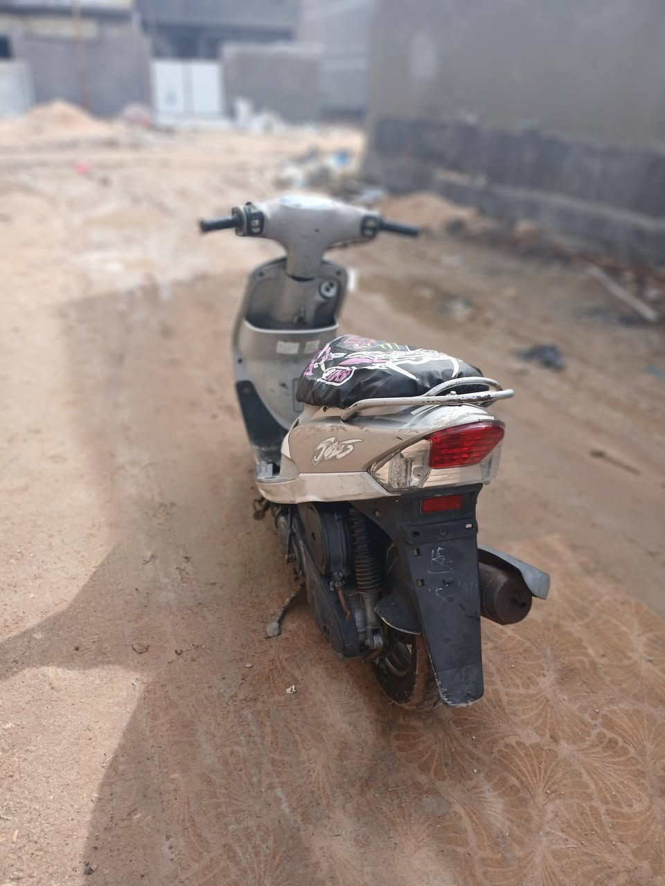 سلام عليكم دراجة ماكس قجمه كفاله مكفوله من كلشي العنوان البصره شط العرب تواصل على ***********
