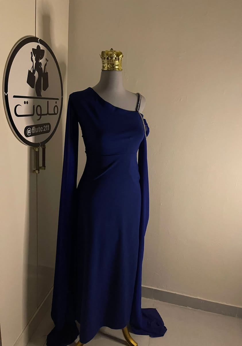 فساتين مستعملة مرة وحدة (الاصفر ممستخدم)


**إذا كنت صاحب هذا الإعلان وتريد حذفه لأي سبب، رجاءا أرسل رسالة إلى الدعم الفني**