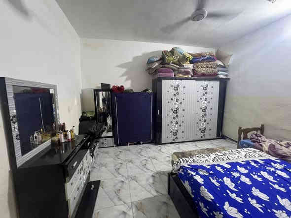 اعلان من #النيزك_للعقار لبيع وشراء الاراضي و الدور الزراعية والسكنية والمقاولات العامة 
--------------------------------------------
دار للبيع  بموقع ممتاز 
موقع البيت - صلاح الدين - قضاء بلد - خلف شاورما عالنار 

يتكون من :

- غرفة
- مطبخ 
- صالة 
- صحيات 
—-الطابق الثاني 
يتكون من غرفة وصحيات غير كاملة 

مساحة البيت : 100م

📄 نوع العقار : سند زراعي وماشين معاملة تمليلك 

--------------------------------------------
للاستفسار والتواصل : *********** - ***********

او زيارة مكتبنا الكائن في - صلاح الدين - بلد - شارع الامير - مقابل عيادة الدكتور قاسم حاتم
