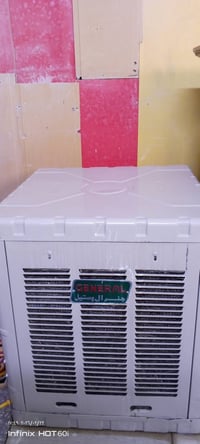 مبردة استعمال موسم • ميز طعام جديد • شاطئ التاجي