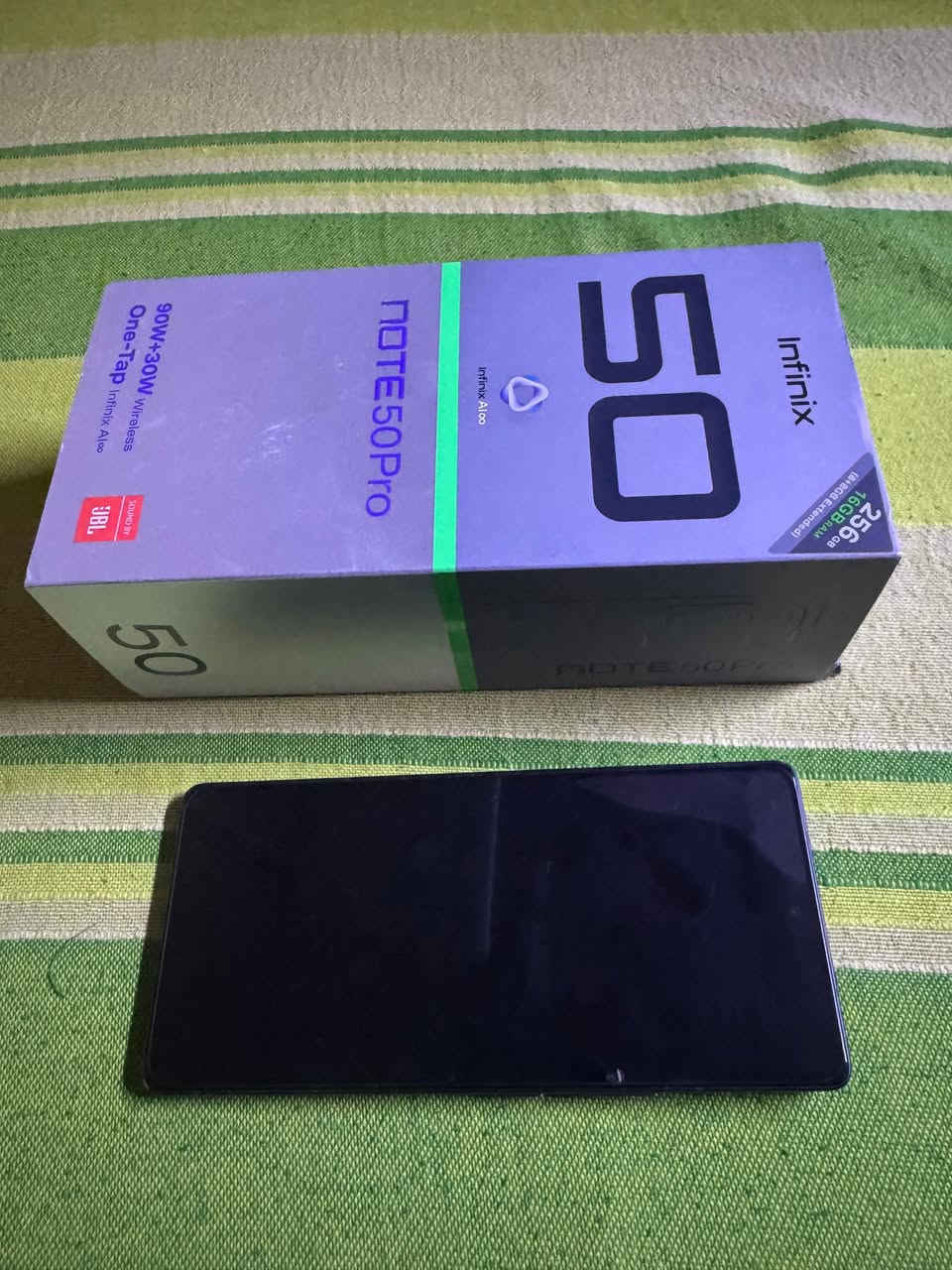 سلام عليكم 
انفينكس نوت 50 برو ذاكرة 256
لوك جديد مستعمل كلش قليل مع كامل ملحقاته الاصليه السعر 250 الف وبي مجال بسيط الهاتف***********
