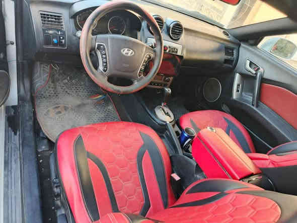 من رخصت الادمن المحترم 
للبيع هونداي تيبرون موديل 2008 كير مكينه جاهزه تبريد ثلج سياره وارد امريكي ضربتها جاملغ امامي واصل داخل 
رقم بغداد تحويل بشرط صبغ عام بلعراق اثار جراد 
نواقص سياره صدر وبيه شجم نقص شراي يجيني ونزله من سعرها مال نقوصات مكاني بغداد حي جهاد رقمي *********** سعر 65
