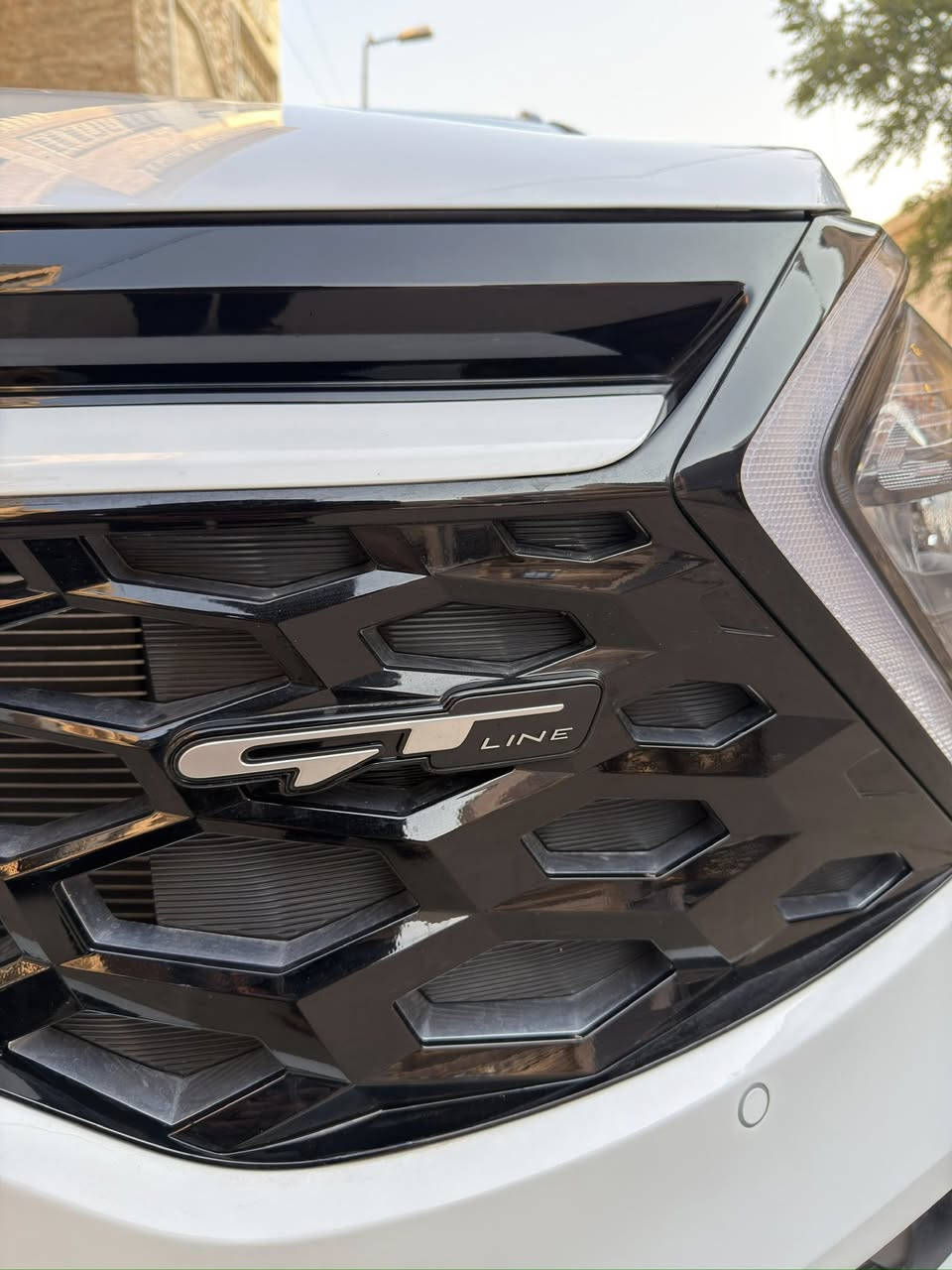 سلام عليكم 
كيا سبورتج 2025 GT.Line فول اعلى مواصفات بالسبورتج
ماشيه 3000 
مواصفاته 
بانوراما  بصمة دخول ذكي ترحيب 
شاشه كبيرة تبريد لمس 
كشنات تدفئة وكهرباء وستيرن تدفئه 
كشنات جلد اسود مختوم GT.Line 
سياره بيه هواي مواصفات معروفه السبورتج gtline 
@@@@ ضمان سياره اكدال ٦ سنوات بيه تبديلات دهن مجانيه  وارضيات جديده بالصندوك بلاديه مال شركة
مكانة بغداد زيونة 
***********
سعره 271
