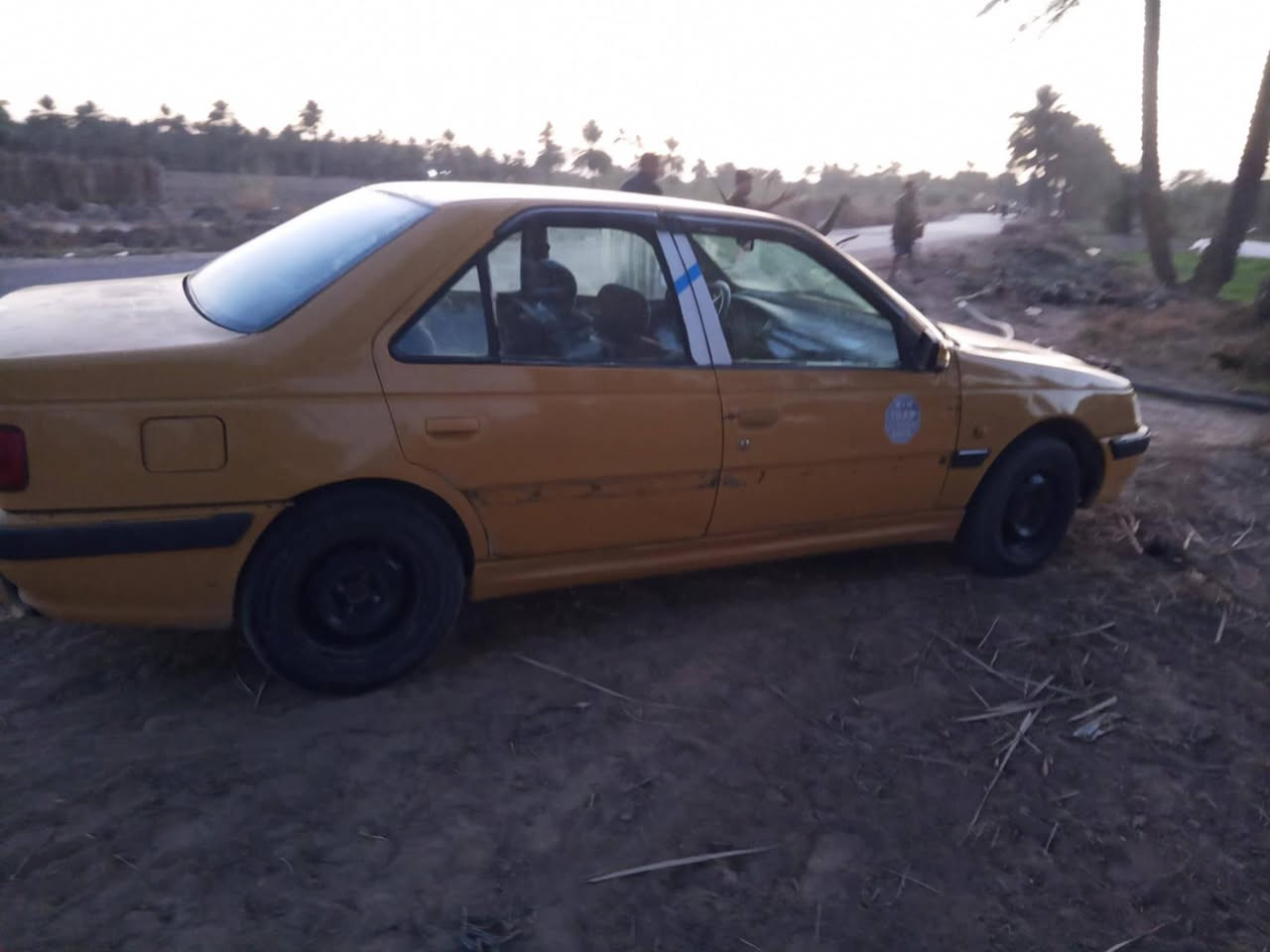 السلام عليكم بيجو بارص سياره كامله وخير من الله محرك وكير خير من الله  مكان حله راعيه موجود بسمي سعر ٣٧وبيه مجال موديل ١٥ /***********
