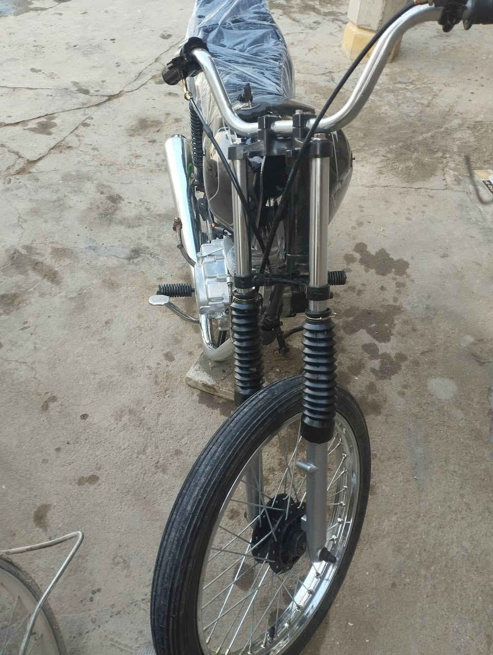 توه معمره كله جديد السعر 350
كلك اكفلك من المكان الزبير وبيها مجال.


**إذا كنت صاحب هذا الإعلان وتريد حذفه لأي سبب، رجاءا أرسل رسالة إلى الدعم الفني**