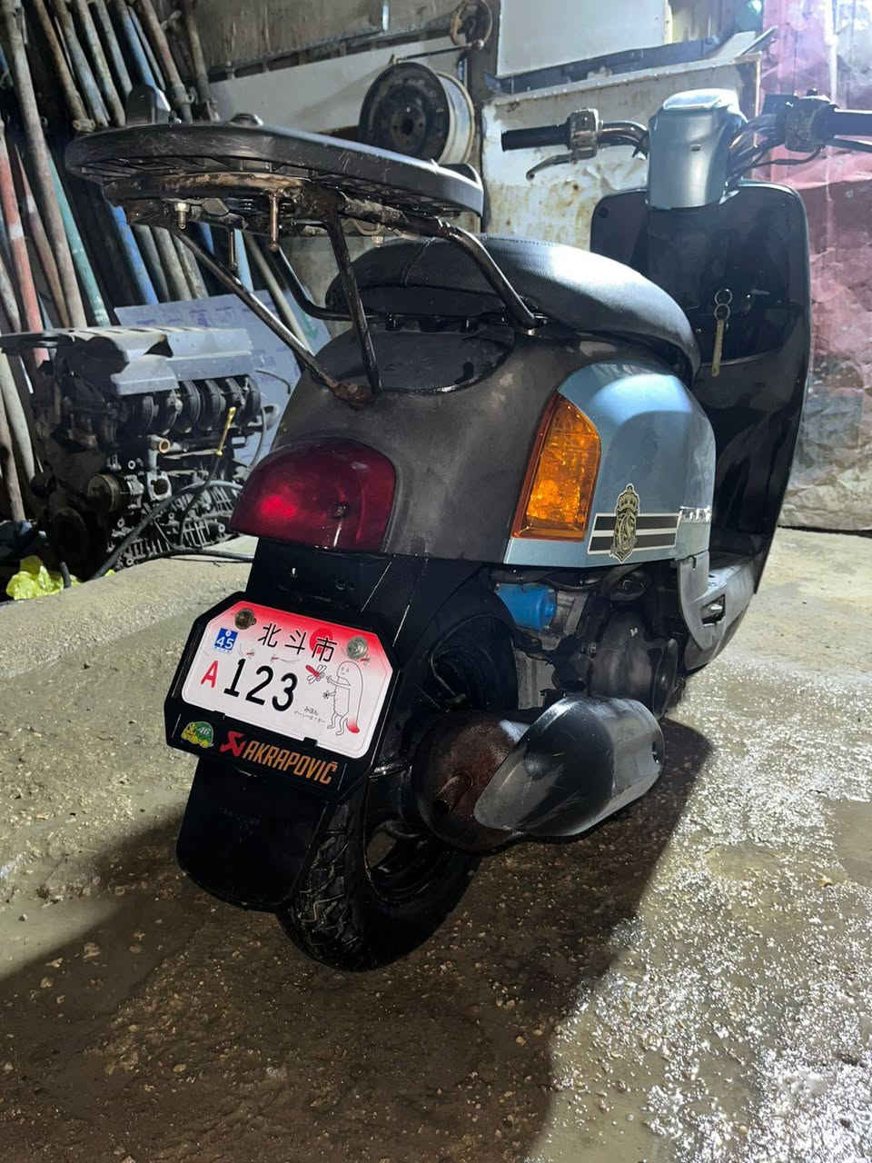 سلام عليكم دراجه بوليس للبيع دراجه نضيفه صارلها ٣اشهر من طالعه من المعرض كهربائيات شغله مكاني كربلاء سعر 800وبيها مجال رقم ***********
