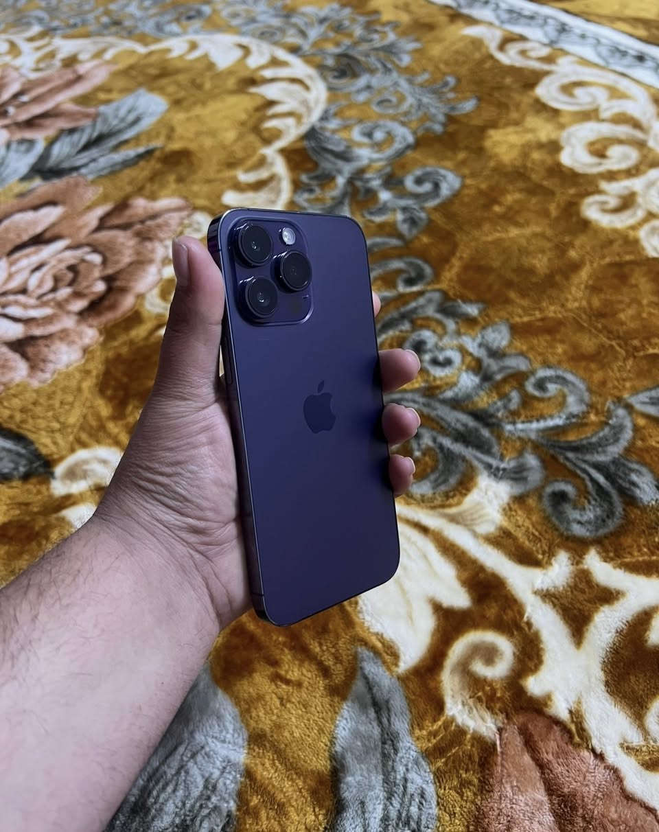 ايفون 14 برو ماكس شرق اوسط ماستر للبيع او مراوس ب ايفون فقط :- 
لون بنفسجي مميز ✅
ذاكره 256 ✅
بطاريه 88 ✅
شرق اوسط ضمان ماستر AA/A ✅
شاصيه كفاله عامه من الشخط ✅
كلشي بل جهاز بلادي وع وضع الشركه شرط زلغ مابي وعله ايد وحده فقط مبدل شاشه احله وافضل نوع بل سوك حالها حال الاصلي والله وبيها ضمان اصلي اصلي فقططط باقي الجهاز كفاله عامه حت من الشخط السعر 570 
العنوان بغداد قريب عل كاضميه او باب معضم 
0775285394


**إذا كنت صاحب هذا الإعلان وتريد حذفه لأي سبب، رجاءا أرسل رسالة إلى الدعم الفني**