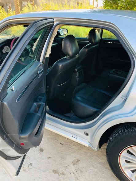 السلام عليكم اوباما وارد كندي موديل 2010 سياره كفاله من الضربه والفتح والتبديل سياره هزه جديده مصفره من الغرامات رقم دولي مسوي لها ادامه كامله حداديه 100% لايتال زنون كشنات جلد سنويه 30 السعر 122 السياره نظيفه مال جناي الاستفسار اكثر رقم الهاتف ***********اس //***********
