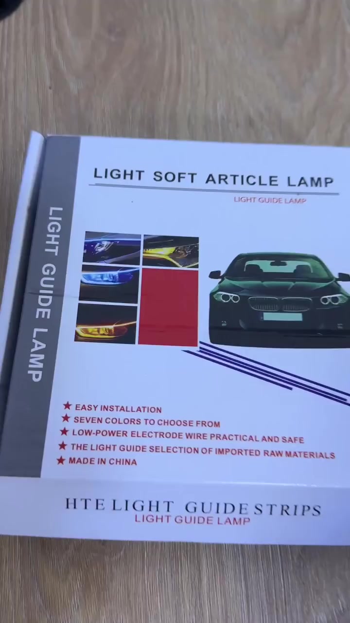 شريط إضاءة أمامي مرن للسيارة (حاجب LED) – 60 سم

استخدامات

إضاءة نهاريةتجميلية لواجهة السيارة وزوايا المصابيح.

تحسين الرؤية الجانبية وإبراز خط الحاجب بشكل عصري.

مناسب لمعظم السيارات 12V وللتعديل الخفيف (DIY).

مميزات

شريط سيليكون مرن “Light Guide” بطول إضاءة 60 سم لكل جهة.

أسلاك توصيل بطول 40 سم لكل شريط لسهولة السحب داخل بيت المصباح.

يعمل على نظام 12V باستهلاك منخفض وحرارة تشغيل أقل.

يمكن تركيبه داخل بيت المصباح أو أسفل الغطاءعلى حافة الفانوس.

مقاوم لرذاذ الماء والغبار للاستخدام اليومي (مناسب للهيكل الخارجي).

يأتي قطعتين (يمينيسار) لمظهر متناظر.

محتويات الصندوق

2 × شريط LED مرن 60 سم(يمين + يسار).

أسلاك توصيل مثبتة على كل شريط (≈ 40 سم).

العلبة: 16 × 15 × 3 سم.

طريقة الربط

يوصل على بطاريةACC السيارة 12V:

- السلك الأسود: سالب (هيكل السيارة).
- السلك الأحمر: موجب الإضاءة الأساسيةACC.
- سلك ثالث ( أصفر): يُشبك مع مثبت إشارة الانعطاف لنفس الجهة للحصول على وضع إضافي (مثل وميضنمط ثانٍ).
- نصيحة: جرّب التوصيل قبل التثبيت لتحديد وظيفة كل سلك بدقة.

ملاحظات

يفضّل التركيب لدى كهربائي سيارات، أو التأكد من العزل الجيد بعد التوصيل.

نظّف سطح التركيب جيدًا، وثبّت الشريط بمحاذاة حافة الفانوس.

المنتج مخصص لجهد 12V فقط (غير مناسب لـ 24V).

تجنّب تعريضه مباشرةً لماء الضغط العالي بعد التركيب.

سعر 8الاف توصيل بغداد 3الاف محافظات 5الاف 

#اضائه #سياره #اناره #أضائة #أضائه #أناره #أنارة #إناره #إنارة #إضائه #إضائة #اضائة


**إذا كنت صاحب هذا الإعلان وتريد حذفه لأي سبب، رجاءا أرسل رسالة إلى الدعم الفني**