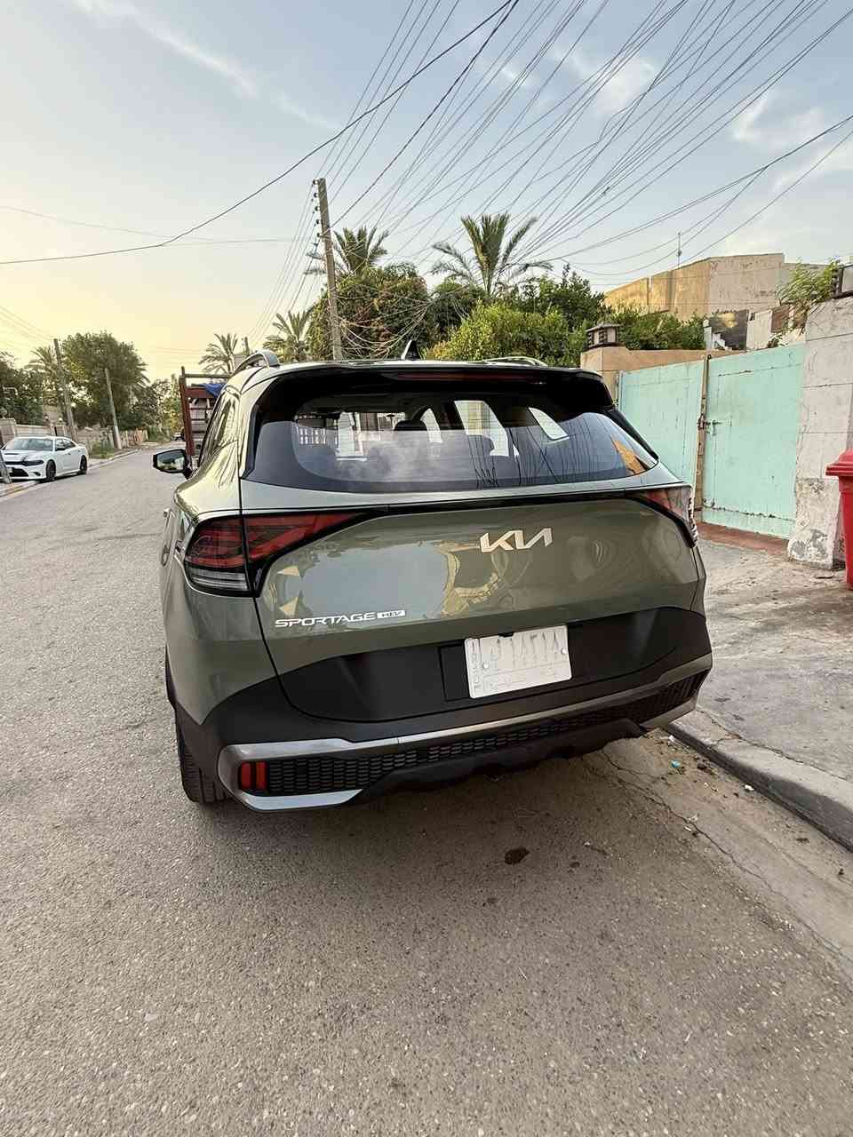 الرقم ***********
سبورتج ٢٠٢٢ هايبرد فول مواصفات واحد على واحد بانورامه بصمه تحكم ستيرن كشنات تدفئه تبريد  رادار كامرات محيطيه  فول مناقصه برغي مكان سياره بغداد حي جهاد السعر١٨٥ وبيه مجال
