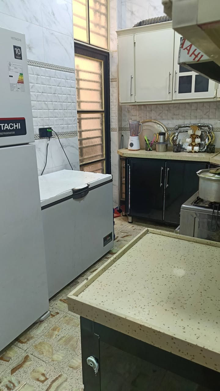 بيت للبيع 100متر طابق ونص بنيان درجه اولئ مطلوب للاسكان ...عنوان البيت حي النداء شارع المجمعات مقابيل مخبز الكراده قريب عالشارع العام للاستفسار اكثر الاتصال عالرقم ***********
