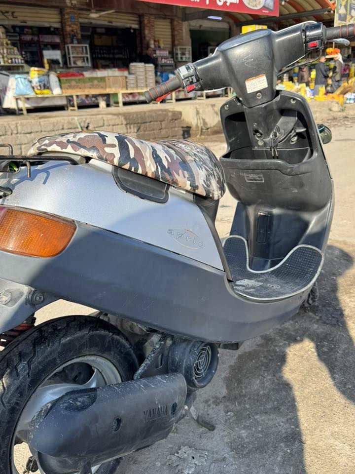 مطور بوتين حديث دبل سكريته قفل اكسن
تحريكه معدل مفتوح قبق هندر ورمنيه سلف كله شغاله فقط اثر ونه بي 
السعر 300 بي مجال بسط 
***********
