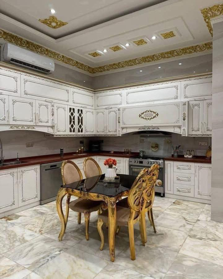 عقارات-الخضراء - نسعى - دومآ- نحو- الافضل 

#اعلان رقم ((1037))

#دار درجه أولى  للبيع في منطقه السيدية مربع الاقتصاديين 
خلف شارع الصناعه 
 
#مساحة : 480 م الواجهة :12 م 
#المحتويات  : 5 غرف نوم سويتات واستقبال كبير وهول حولي داخلي مطبخ كبير صحيات 5 ( جاكوزي )
حديقة كراج كبير
مسبح داخلي مع شلال
مصعد داخلي
نظام كامرات
الباب الخارحي كهرباء

#ملاحظة العقار يُباع مع الاثاث :
(التعامل والتفاوض مع صاحب العقار مباشر)

#السعر :اكتب رقم(( 1))

# للأ ستفسار 
مراسلة الصفحة على # الفيس بوك 
عقارات -الخضراء - في السيدية
# او الاتصال على الرقم
☎️***********☎️ 
#او مراجعة مكتب الخضراء 
في السيدية شارع العلوة مقابل قاعه ريتاج للمناسبات
