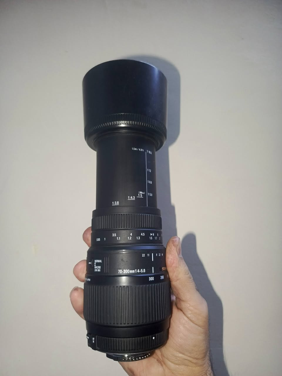 للبيع 850 قفل  
هيه وزوم فول افريم غنيه عن التعريف 750D
مع رام وبطاريات اثنين وشاحنه وحزام 
***********
