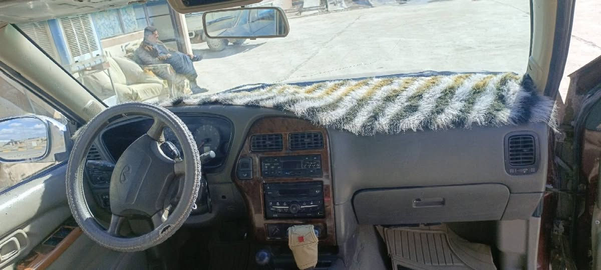 السلام عليكم
سياره نيسان انفنتي موديل 97 
كير ومكينه مال كصه 
بجم كامل محدث 
سيارة كاملة من كل شي 
رقم صلاح الدين (أ)
السعر 70 وبيها مجال 
السيارة كما وضحى في الصور
للاستفسار الاتصال على 
*********** اتصال /واتساب
