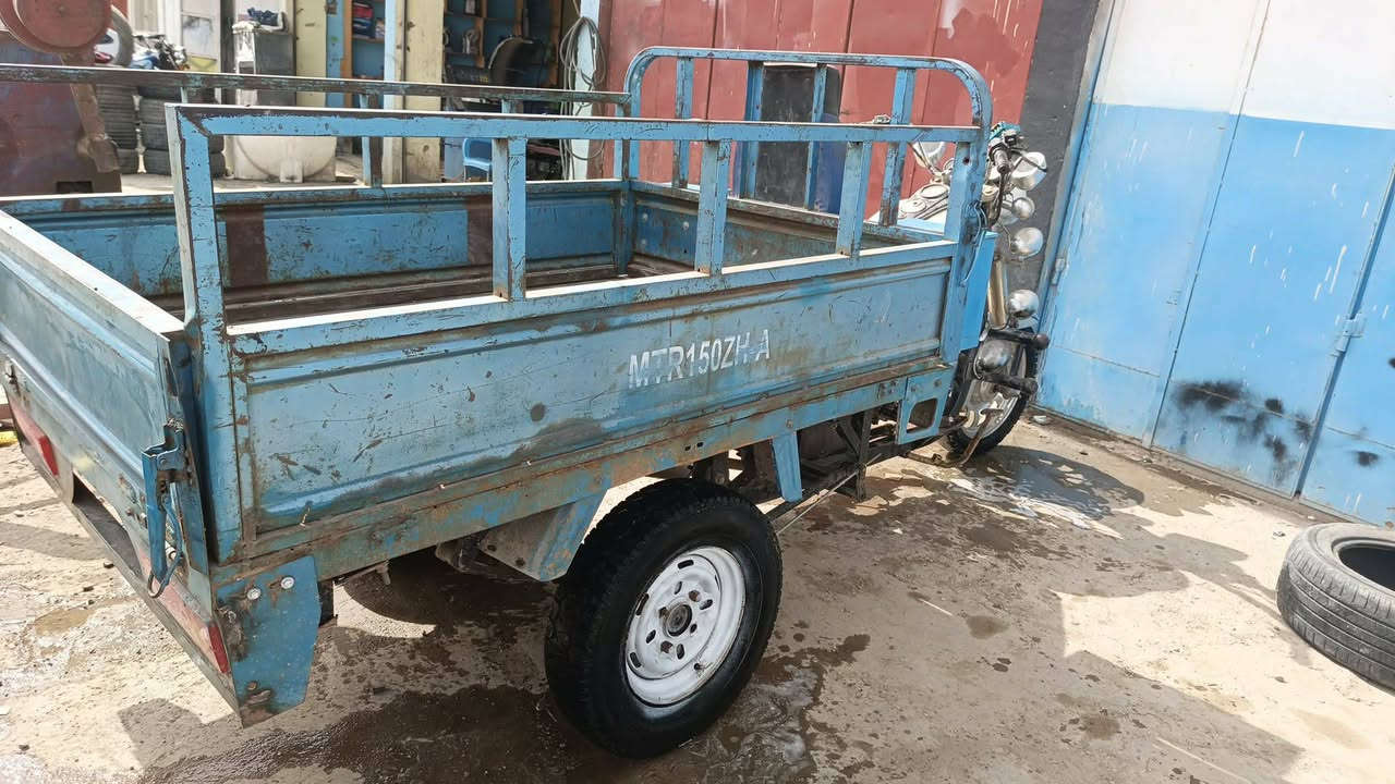 سلام عليكم شباب ستوته امتيار للبيع موديل 2019 كلك مكفوله عن سرقه ستوته نضيفه كهربائيات كله شغاله شاصي مكفول سعره 850وبيه مجال شراي يتصل***********
