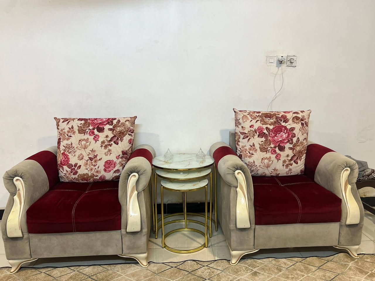 تخم ١٠ مقاعد للبيع نظيف للاتصالات واتساب ***********
