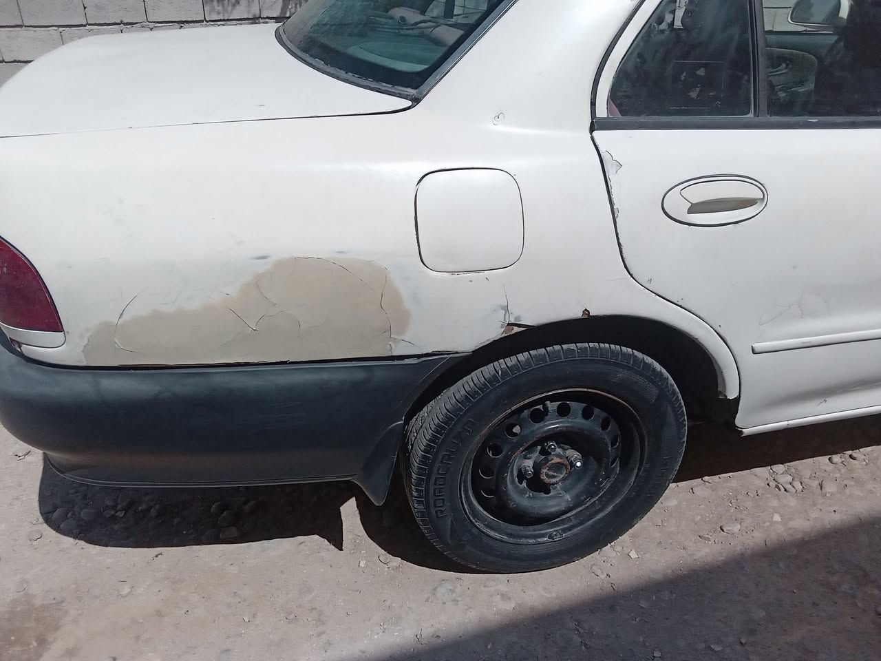 للبيع ابرَتون ٢٠٠٢ رقم انكليزي بسمي سنوية ٢٨ مكان واسط الحفرية مصبوغة عام. رقم ***********
