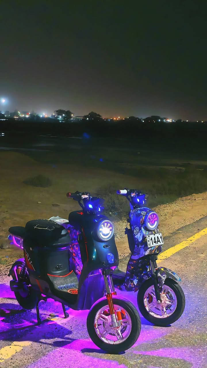 السلام عليكم
دراجه شحن R11 للبيع 

الدراجه نضيفه ونضافتها شوفة عينكم مابيها كل نقص غير المدكر الكدام 

بطارياتها جدد قبل شهر مبدلهن 

واضمنلك البطاريات مابيها شي ابد 

ملف 2000W قابل للتزويد 5 بطاريات من نوع ممتاز


**إذا كنت صاحب هذا الإعلان وتريد حذفه لأي سبب، رجاءا أرسل رسالة إلى الدعم الفني**
