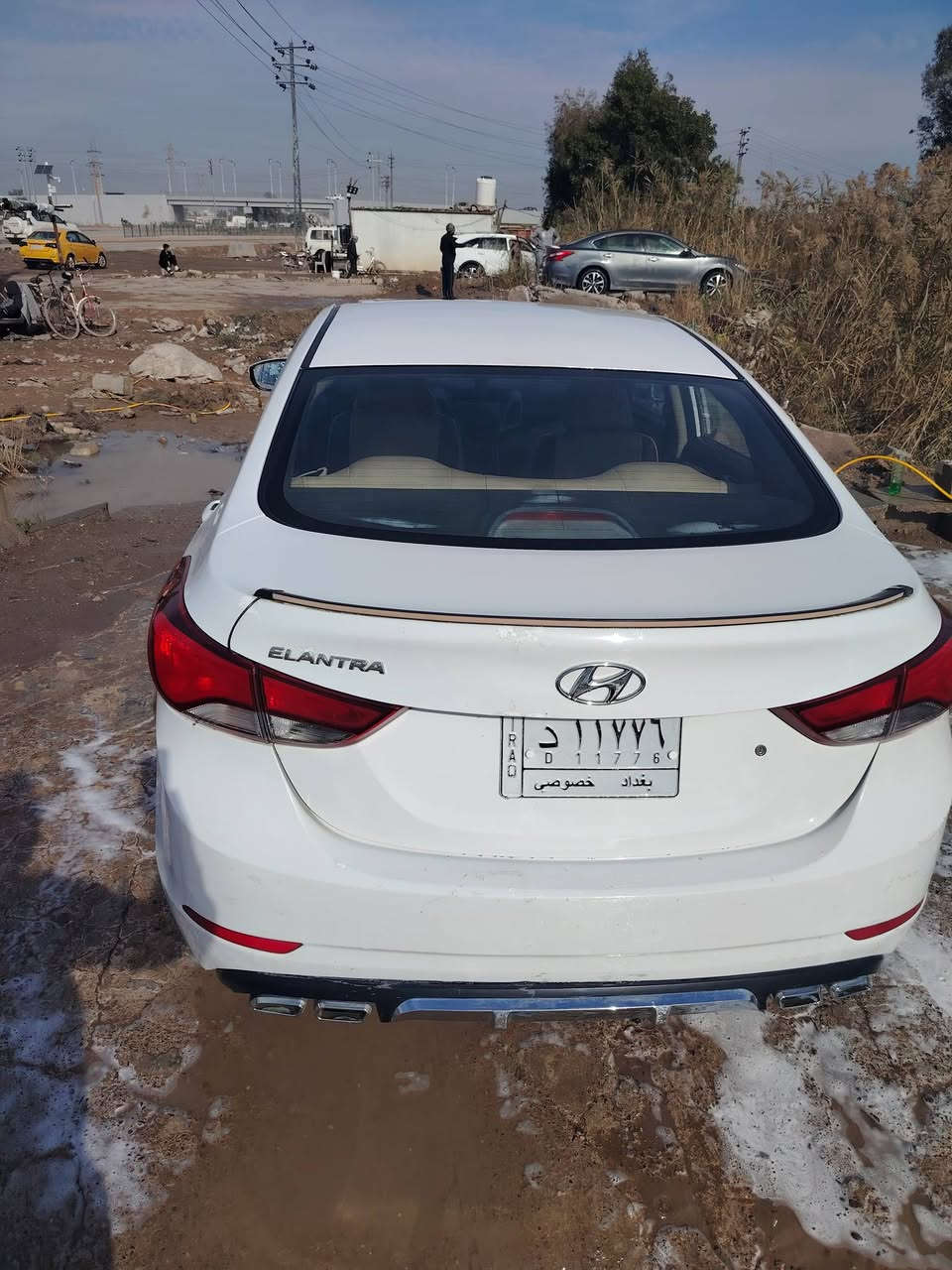 15خليجي بدون حادث وظربه بيهه بارد قليل رقم بغداد بسمي السعر 126وبيهه مجال للطيبين ***********
