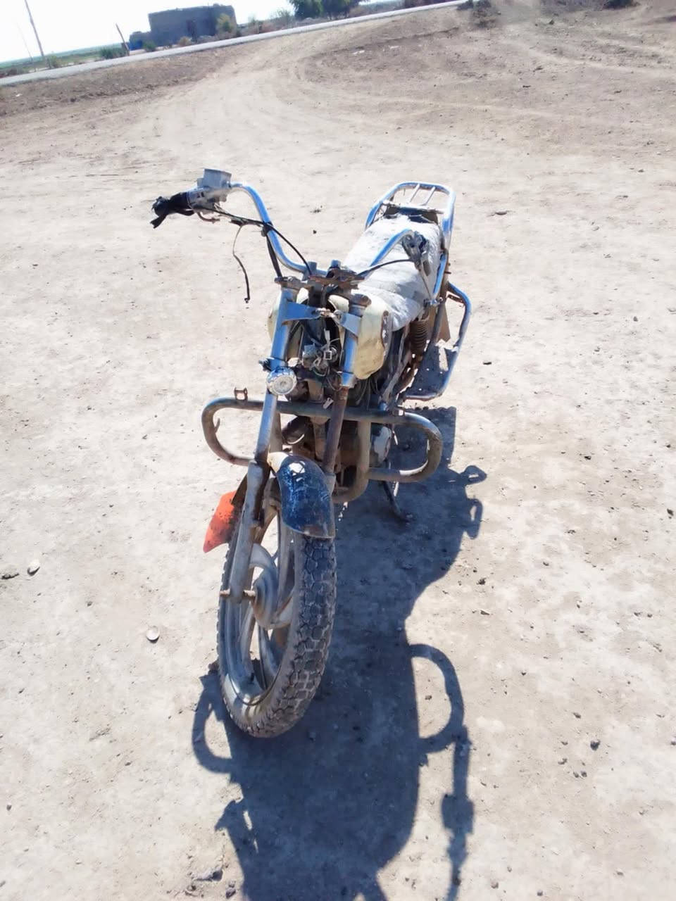 سلام عليكم  دراجه لبيع  السعر 200وبيه مجال الرقم لتواصل ***********
