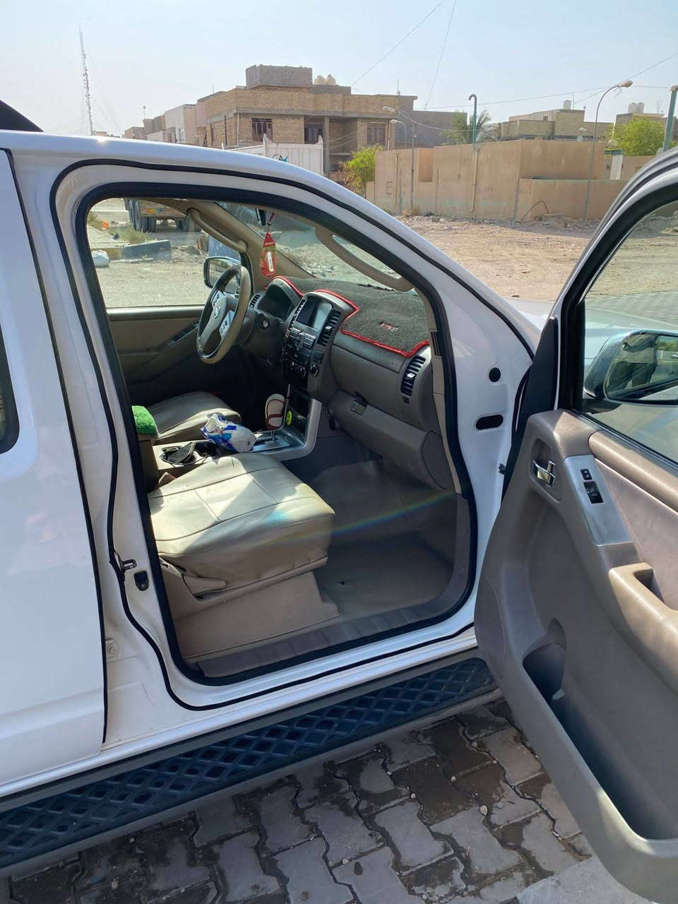 سلام عليكم بافندر مديل 2012 كير ومكينه كفاله بيها اربع قطع صبغ مشروع وطني مواصفات فتحه دفع رباعي تبريد 3 قطع تدفئه همين كلها شغاله  مانع انزلاق دحكمات استيرن كشنات والارضيه جلد حداديه خير من الله  دخم تاير 7 راكب سعر 105 ***********
