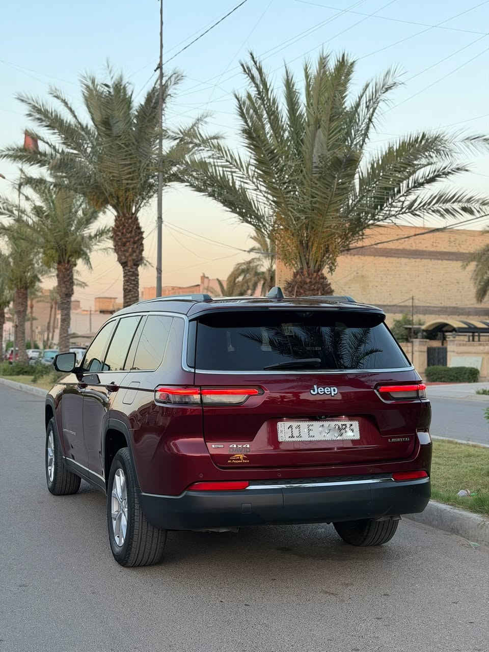 جيب لاريدو 7 راكب موديل 2022 للبيع
(فول للاخيرر)
محرك V6 3600
رقم بغداد
مواصفات السيارة:
• كير ماوس
• تشغيل عن بعد
• ردارات جانبية
• ٤ كامرات 
• بردات خلفية
• مراية لكزز
• رادار خلفي
• حساسات خلفية
• توقف ذاتي
• كاميرا دوارة
• نقاط عمياء
• تحديد مسار
• قيادة ذاتية
• كروز سرعة
• سايد بريك بصمة (كهرباء)
• ويل 20
• شاحن لاسلكي
• أبل كار بلاي
• كشنات جلد
• كشن كهرباء
• هيترات بالكشن
• هيتر بالستيرن
• صندوق كهرباء
• لايت زينون بلادي

( قطعتين صبغ جاملغ و بنيد سونار موضح بالصور )

مكان السيارة بغداد 
السعر :245$ بيهة مجال للشراي 
للاستفسار : ***********
