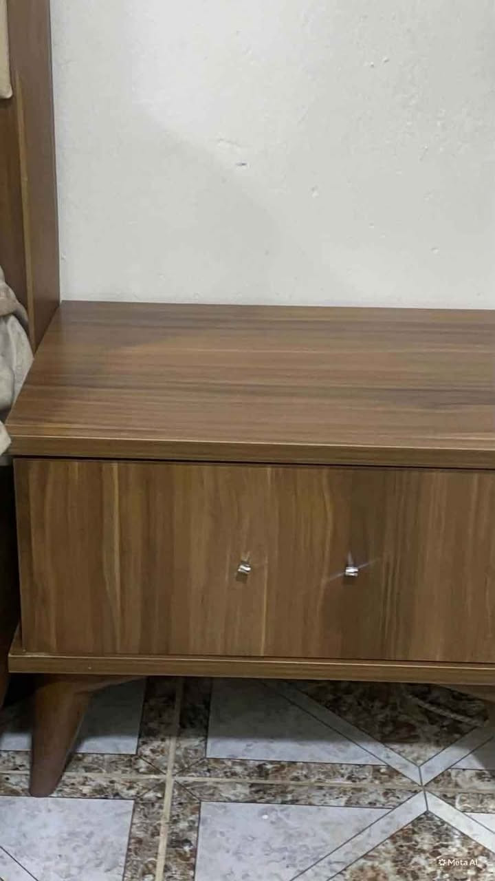 بيع مستعجل
غرفه نوم مستعمله مابيه اي   كسر السعر 220 وبيه مجال
رقم *********** Singapore
