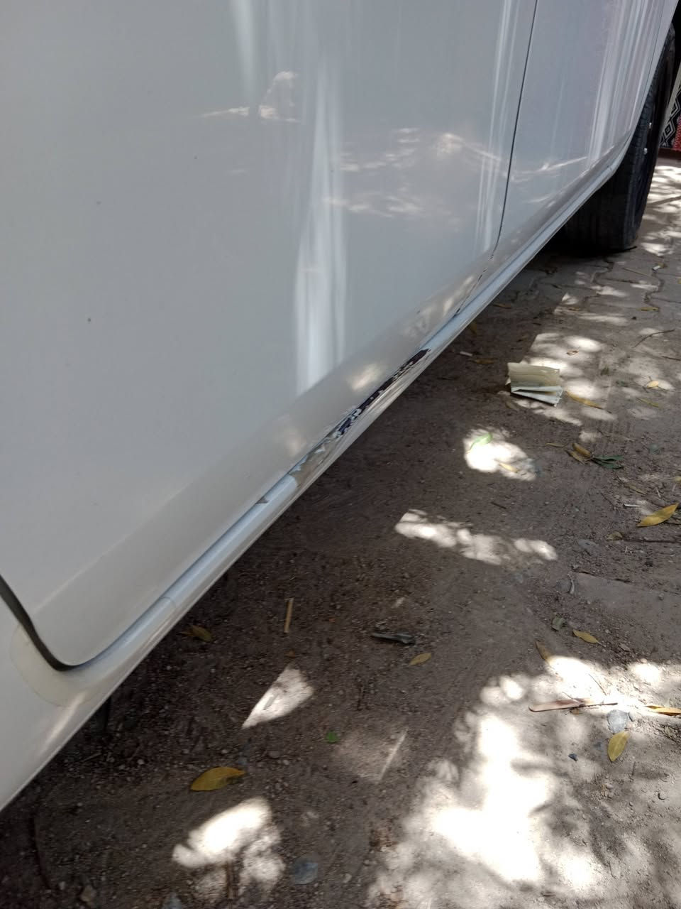 السلام عليكم..
 نيسان صني هندي موديل ٢١مكفوله من الضربه والصبغ والتبديل بيها اماكن بارد سنويه منتهيه وباسم شركه جاهزه من كل النواحي مدوشمه ارضيه وكشناات وسعرها ٩٧وبيها مجال بسيط مكاني بصره للاتصال ***********؟؟
