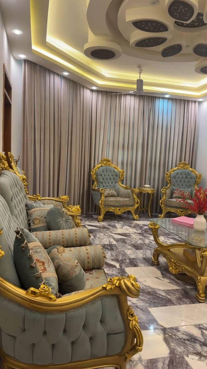 بيت 300 م للبيع
بيت 300 م طابقين  بناء درجة اولى يحتوي على
اربع غرف نوم كبيرة 
مطبخ كبير
صالة ضيوف كبيره
هول كبير
كراج واسع
حديقتين 
ثلاث حمامات
بالاضافة الى منور داخلي وخارجي
سند طابو صرف ع طابو المحمودية
موقع مرتب وهادئ كامل خدمات من ماء كهرباء 
عنوان البيت: المحمودية حي البتول
تفاصيل واستفسار اتصال او مراسلة الصفحة
صور البيت ع خاص
***********
