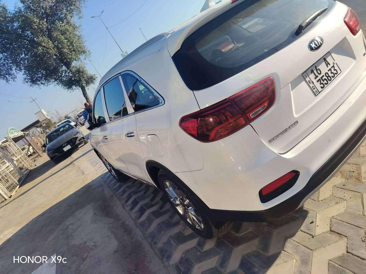 سلام عليكم
سورنتو 2019 سونار موجود بالمنشور 
مكينه 6 سلندر 7 راكب 
سياره جديده بمعنه الكلمه جاهزه من كلشي 
رقم قادسيه بسمي 
السعر 210 وبيه مجال 
مكان السياره الديوانيه قضاء الحمزه الشرقي 
‏‪***********‬‏
