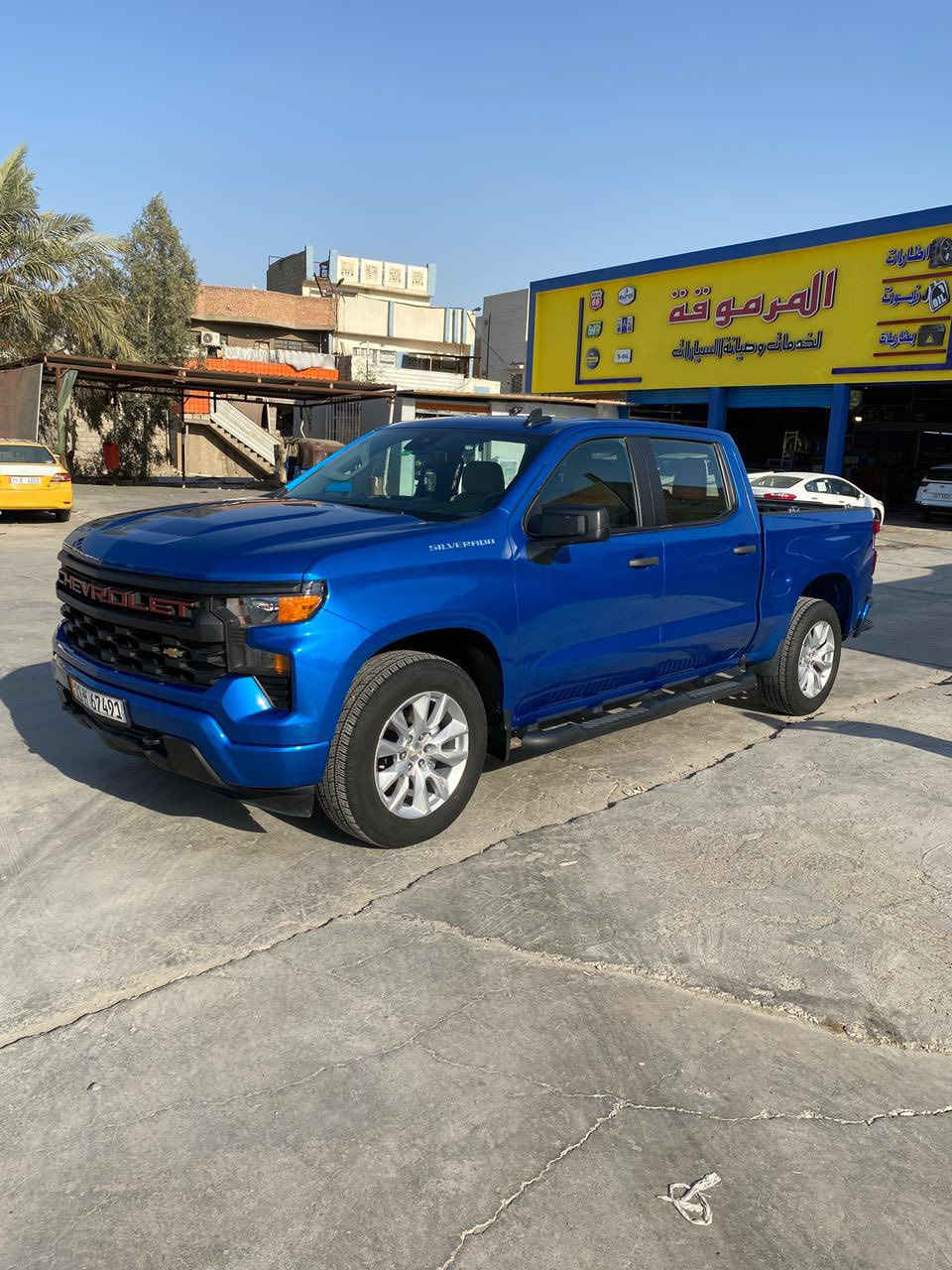 للبيع   

سلفرادو موديل 22 

(4سلندر توين تيربو )  2700 

مواصفات كوستم 

باب كبير بدي قصير
الضرر جاملغ خلفي / الايرباك دركة + بردة 

باقي السيارة كله مكفول 

رقم بغداد تحويل مباشر 

ماشيه 29  ميل 

السعر  230.00$

للاستفسار (***********)

مكان السيارة ديالى / بعقوبه
