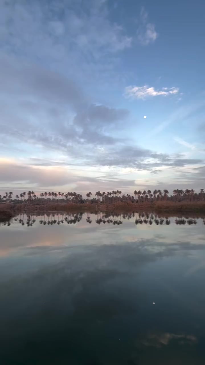ارض للبيع مطله على نهر الفرات في الكوفه شارع الشاليهات والمسبح الهولندي منطقة سياحيه المساحه ١1000 متر للتواصل ***********
***********
