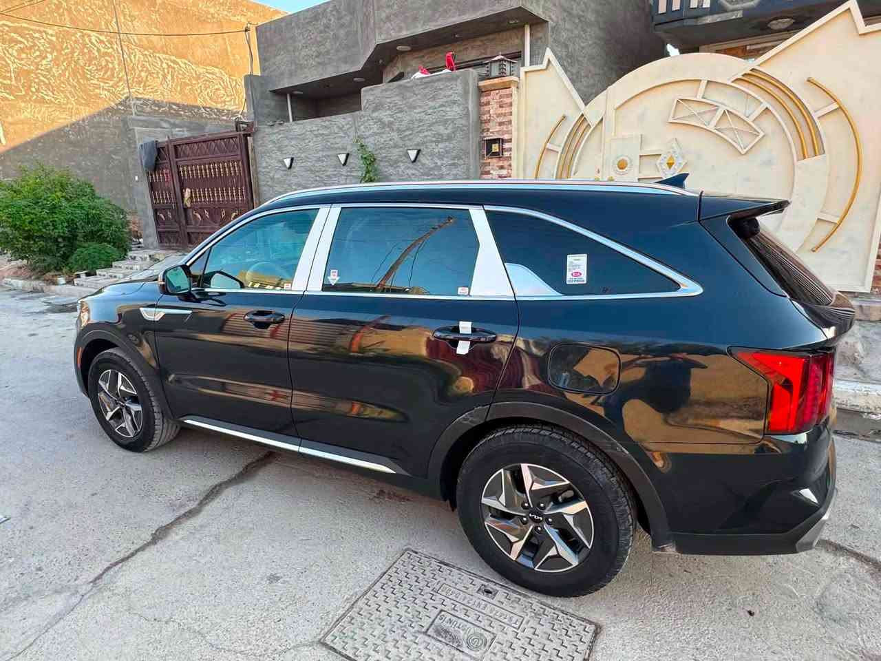 كيا سورنتو SX برستيج فول الفول اعلى مواصفات
موديل 22 هايبرد 1600 تيربو 
باسمي سياره 
بيها بنيد وجاملغ
بدون دواخل
210 وبيه مجال
بيع او مراوس
للاستفسار ***********
