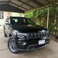 Jeep grand cherokee Limited 2020 V6 3600 -ماوس وضيعات قياده -فتحه سقف ...