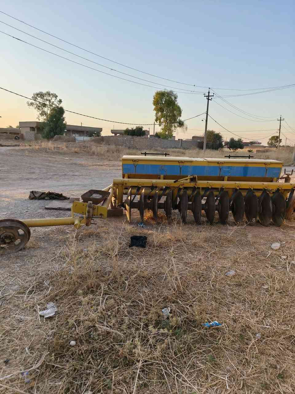 دسك 12 صاج اسباني 
دسك نظافته فوول كله شغال 
السعر ٤ مليون وبي مجال بسيط 
التفاصيل
المكان / الموصل _ قرية ابو شكة 
*********** ه‍/طه
