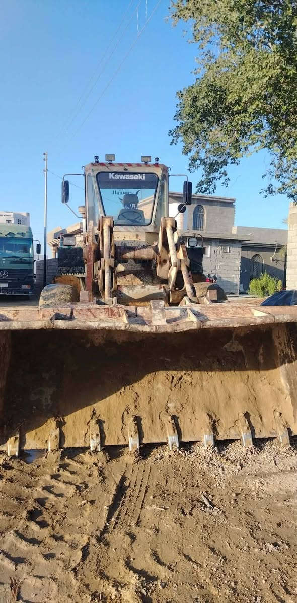 للبيع شفل كاوسكي موديل 85 بي تفاصيل عل الرقم ***********
