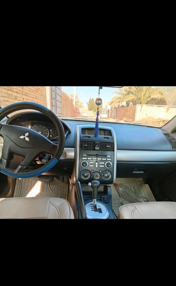 متسوبيشي گلنت 2007 وارد امريكي
مكينة 2400 جديدةعلى الشرط ما مفتوح
كير جديد على الشرط 
سياره جاهزة 
مكان السيارة الديوانية 
رقم بغداد بإسمي تحويل ثاني يوم 
السعر 68 وبي مجال قليل
للاستفسار الاتصال على الارقام 
رقم الهاتف1- *********** وات ساب 
رقم الهاتف  ***********
