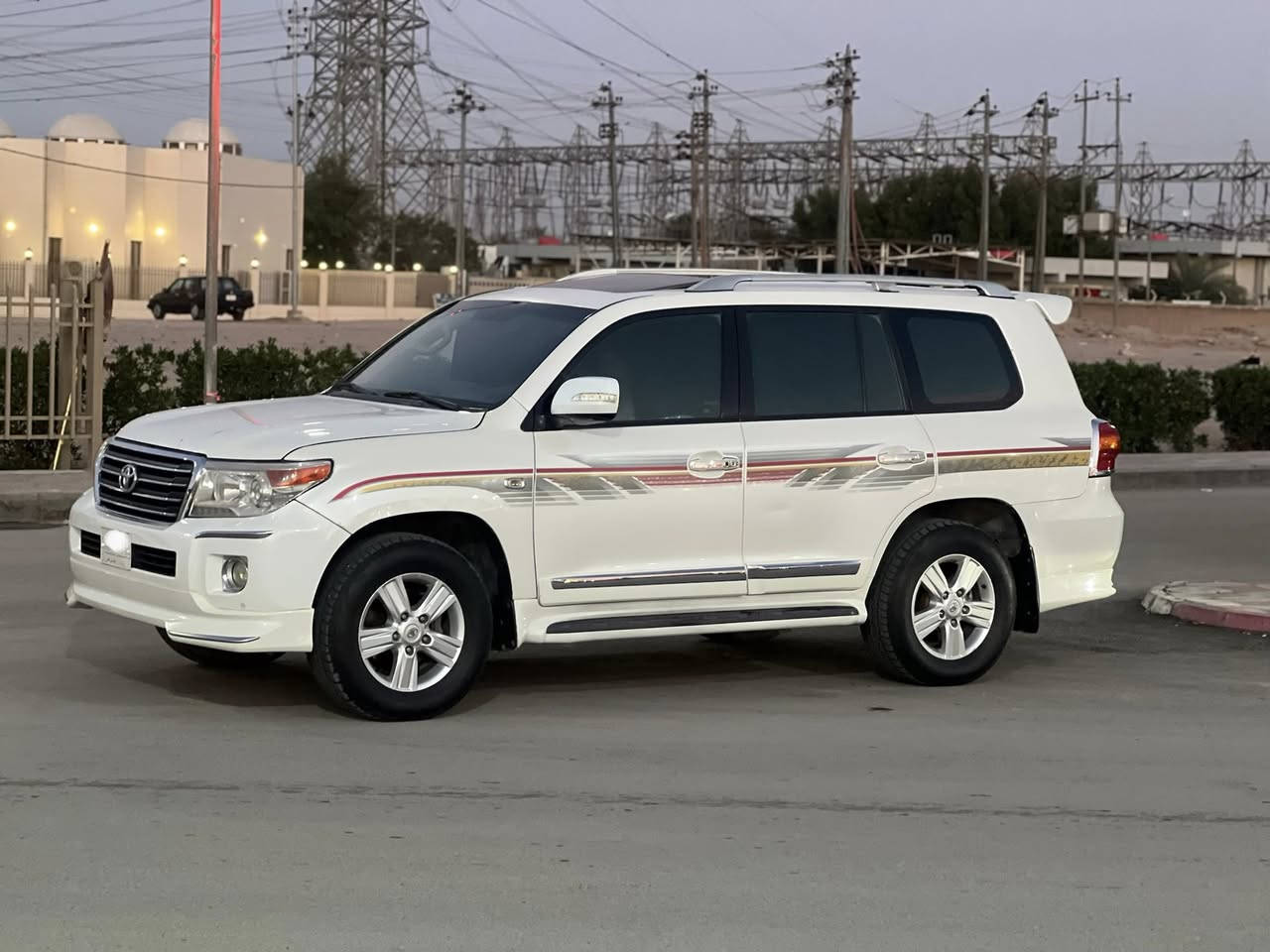 السعر 235 🌹

لاندكروز 2009 بريم اصل فول مواصفات 
رقم بغداد بأسمي تحويل مباشر 

محرك 6 سلندر ع وضع الشركه 

السياره بيه 3 قطع صبغ فقط والباقي كفاله 
تفحص وين ميعجبك 

السياره نضيفه كُلش وبديها صافي 
بدون خدوش بدون بارد بدون أضرار 

محرك وكير وحداده ع وضع الشركه 

تخم تاير دنلوب ياباني 
قبل شهر شاده جديد ✅

اخوان السياره جاهزه وبدون نواقص 
كلش حلوه وبيه نعومه وتراي مال زيرو 

السعر 235 🌹

***********
مكاني النجف / حي ميسان
