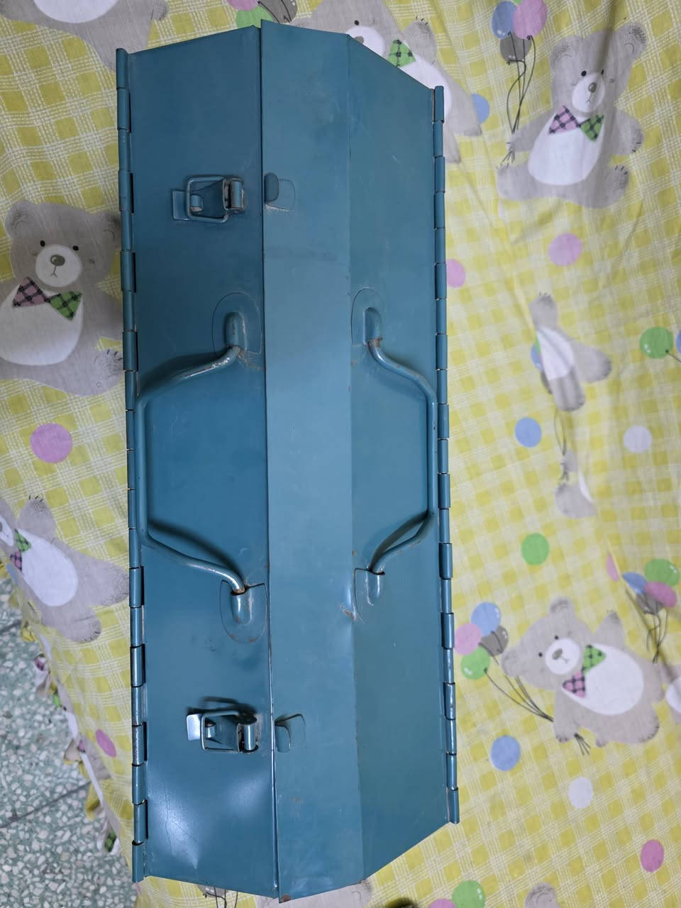 صندوك عده اصلي قديم حديد ثخين السعر ٤٠ الف
تـ***********
