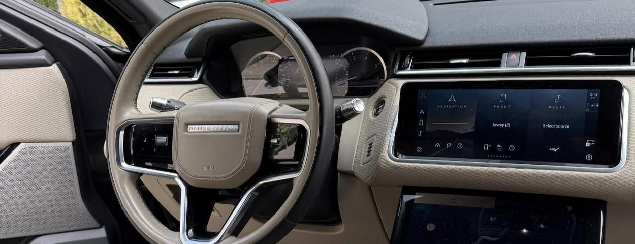 Range rover velar 2023
Se 
R- Dynamic
Black edition 
رانج روفر فيلار 
ار ديناميك SE
عداد ٥٠ الف
صيانة منتظمة
فابريكا بالكامل من الداخل والخارج 
٤ كاوتش جديد
لا تحتاج مصروف
للتواصل 01143455644


**إذا كنت صاحب هذا الإعلان وتريد حذفه لأي سبب، رجاءا أرسل رسالة إلى الدعم الفني**