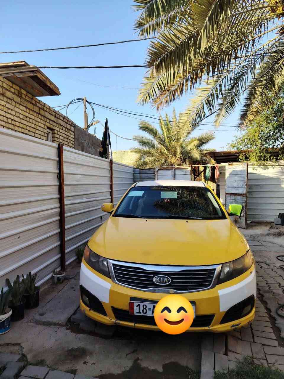 السلام عليكم
اوبتيمه مديل 2010 أمريكي 
كير +مكينه مكفولات+منضومت غاز 
تخم تاير جديد
شاشه +كامره
مصفره هيه وغرامات+رقم دولي مداور ثاني يوم
ضربتها جاملغ الأمامي بجهت السايق
والباقي شي قليل دحجات بصيطه

من الاخير جاهزه لعمل مانقصها براغي

سعرها 98وبيها مجال حك الجيه
مكان السياره سماوه
***********
