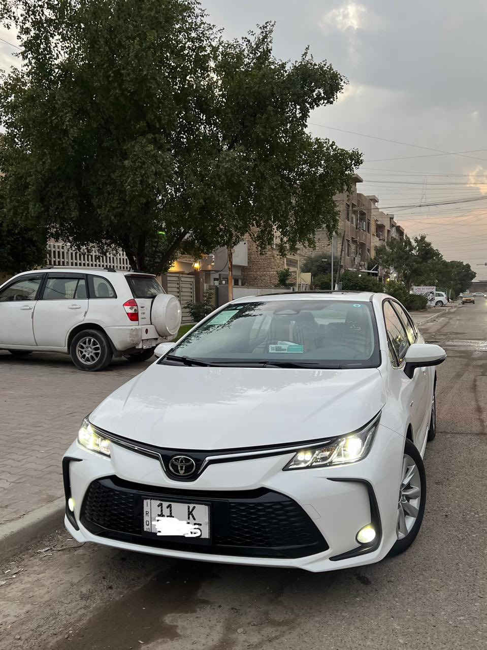 كورلا 25 فول مواصفات  عدا الكراسي مو كهرباء مكفوله  ماشيه 3000 كيلو باسمي مكان بغداد الشعب السعر 23600 هـ/*********** من الزيرو على ايدي
