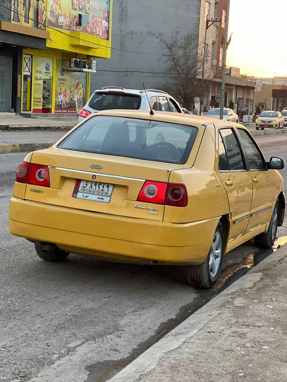 للبيع كوين موديل 2013 بدون حادث كفالة عامة 
كير محرك بشرط السيارة جاهزة 100‎%‎ 
رقم سنوية جديد السيارة بااسمي تحويل وكالة شرط 
مكان سيارة دهوك / يتوقر مراوس حتى لو انطي فرق معقول ادور شي نظيف وجاهز *********** 
السعر مناسب شباب 👍
