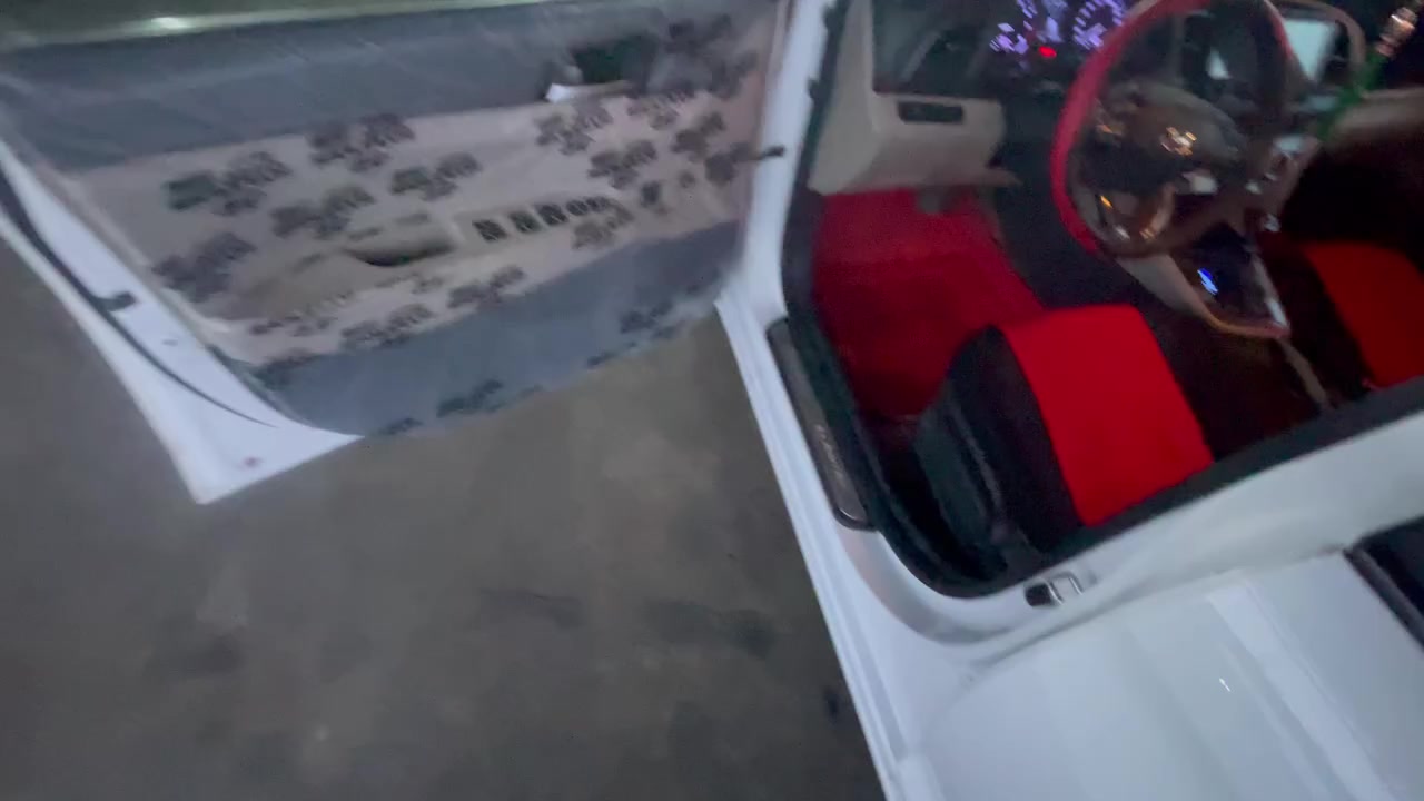 الانترا موديل 20خليجي مكفوله كفاله عامه محرك 2000 دوش رقم بغداد مشروع وطني بأسمي السياره. فول مواصفات شاشه مرايه شفط اشاره بالمرايه نقطه عمياء بالمريء ويل كب بلادي دوشمه كشنات تدفأ تبريد ماشيه 91الف السياره عالبلاد مملعوب بيها السعر155مكاني بغداد المعامل ***********
