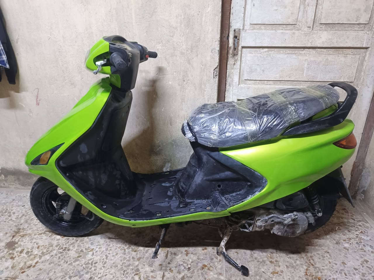 دراجه فراشه نضيفه مشيها حلوو مكينه حلوه شغاله دكه هندر شغاله بس هندر لحد يسئل ع تفاصيل دراجه شوف لعين كدامك شغاله هندر مكينه حلوه السعر 350 بيها مجال مكان بصره حي الاصدقاء ***********
