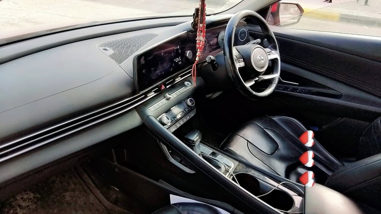 السلام عليكم هونداي النترا 2021 لمتتد فووول امريكي
حادث صفحه الصدر صور الحادث وتس اب  سلايد روف 
رادارات كشنات تدفئه تبريد اوتو هولد كشنات كهرباء 
كشنات جلد السياره فول ماشيه 58 الف مكينه وكير 
جديد ترايها جديد بيها بعض الترتيبات البسيطه رقم 
اربيل السعر 138 وبيه مجال للمشتري مكان السياره
بغداد كريعات اي استفسار ***********
