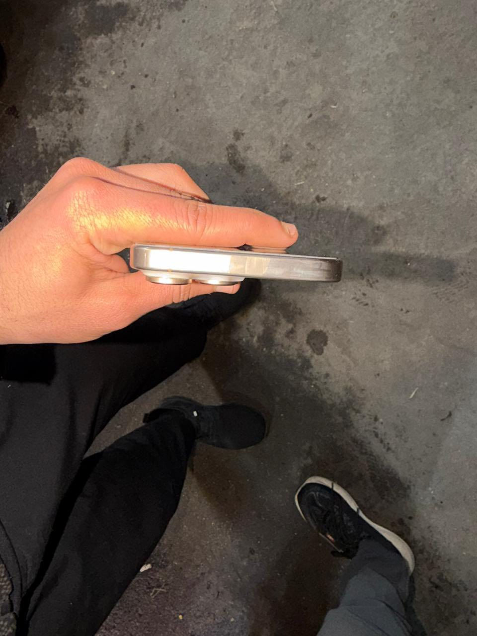 السلام عليكم آيفون 16pro max بطارية91 ضمان ماستر من عالم القلعة ملحقات موجودة كيبل وكارتونة السعر1300 مكاني الكاظمية


**إذا كنت صاحب هذا الإعلان وتريد حذفه لأي سبب، رجاءا أرسل رسالة إلى الدعم الفني**